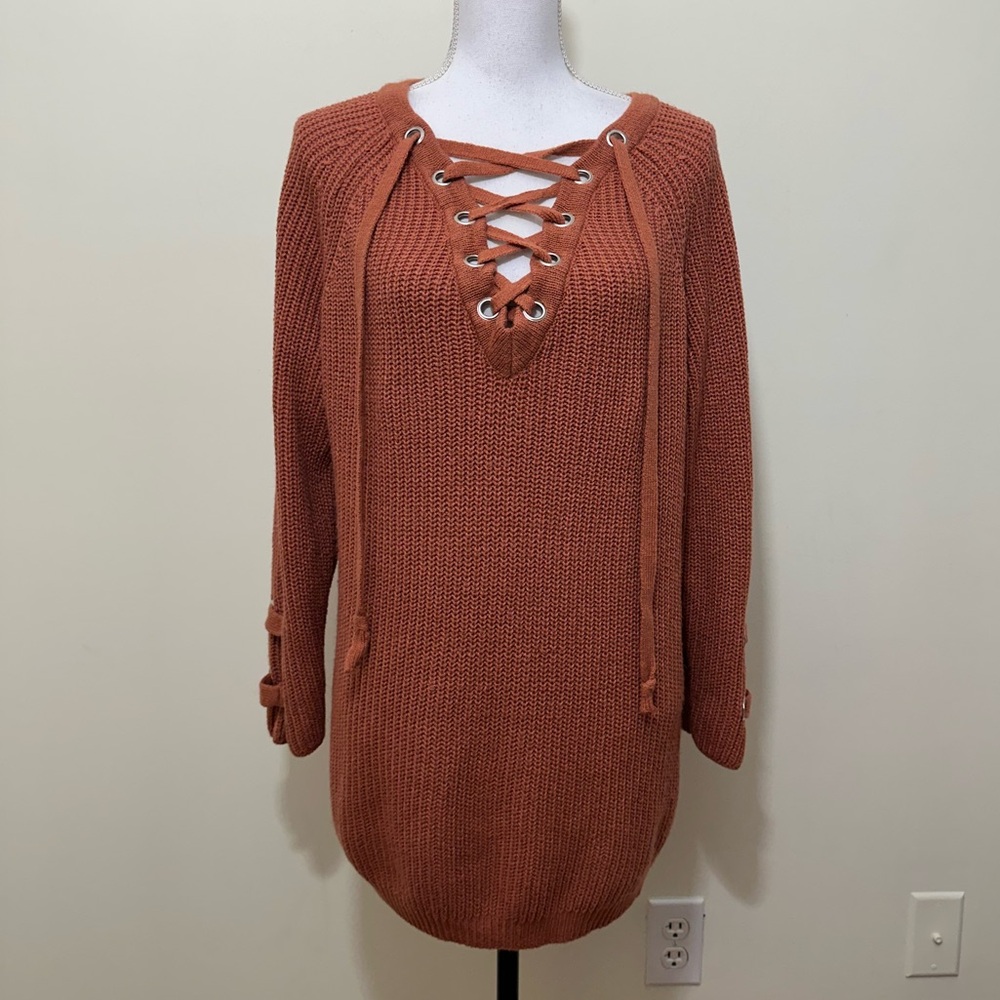 NWOT Military Hippe Lace Up V-neck Neck Knit Sweater Size one size stretch
